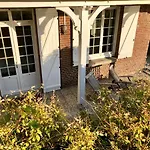 The Old Fenwick House