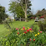 The Old Fenwick House Апартаменты