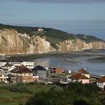 Апартаменты The Old Fenwick House