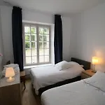 Апартаменты The Old Fenwick House Hautot-sur-Mer