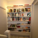 Апартаменты The Old Fenwick House Hautot-sur-Mer