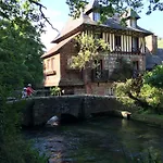 شقة The Old Fenwick House