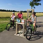 The Old Fenwick House Апартаменты