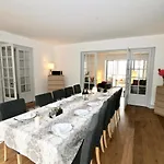 The Old Fenwick House