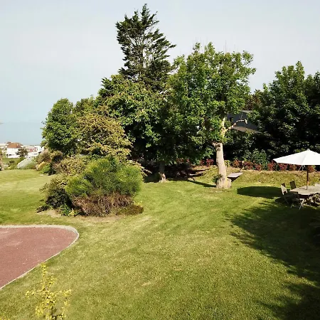 The Old Fenwick House 아파트 *