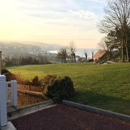 The Old Fenwick House 아파트 *