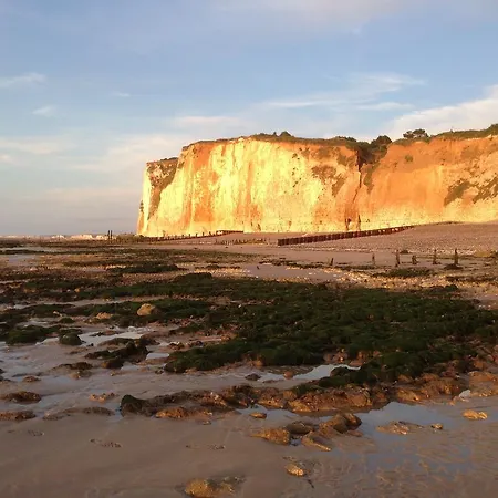 The Old Fenwick House