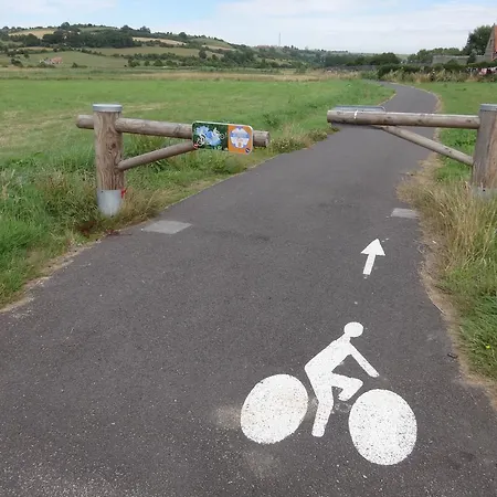 The Old Fenwick House 아파트