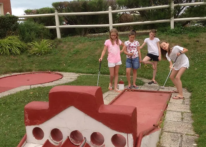 The Old Fenwick House *