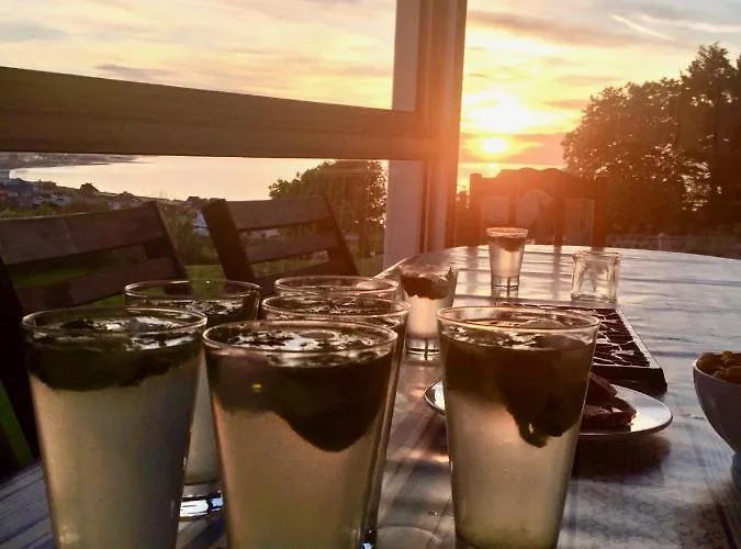 The Old Fenwick House Apartment *